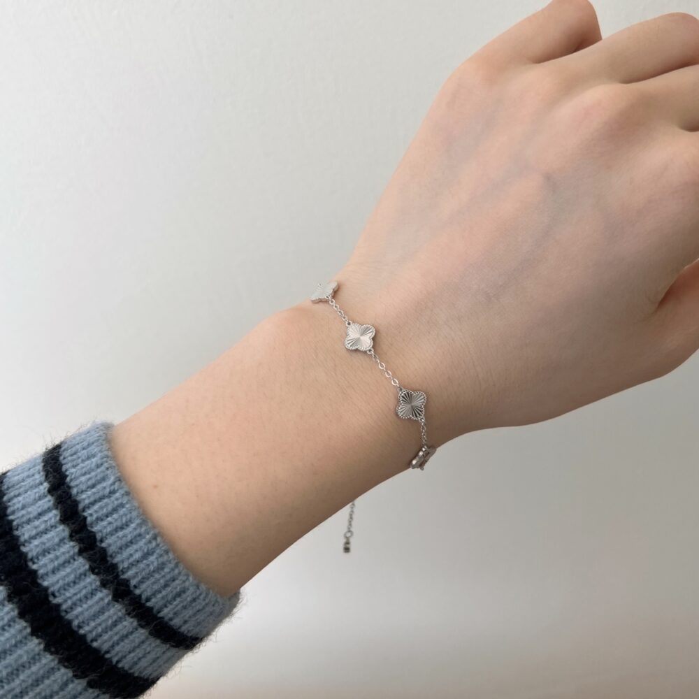 Silver Clover Essence: 925 Sterling Silver Luck Bracelet - Soft - Image 3