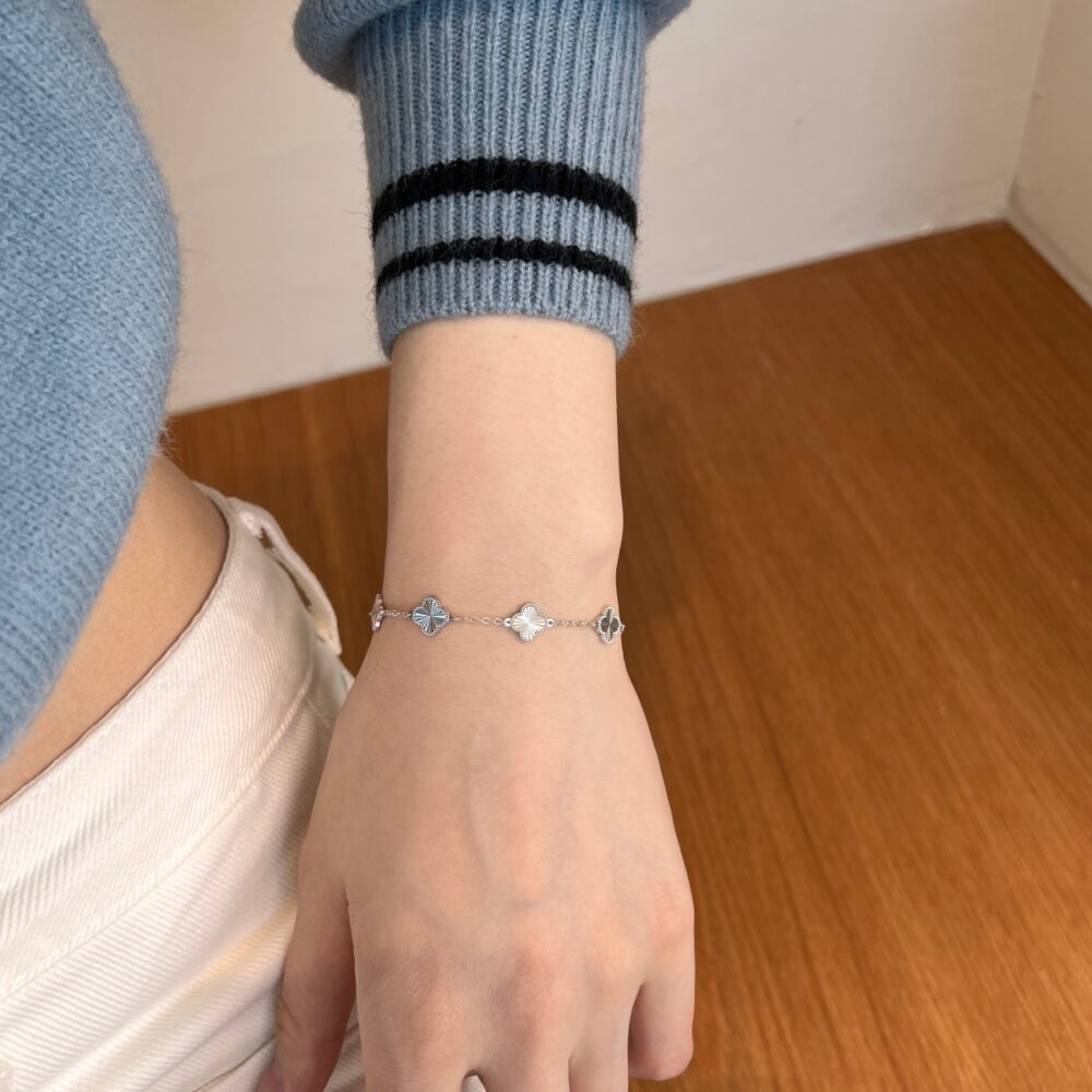 Silver Clover Essence: 925 Sterling Silver Luck Bracelet - Soft - Image 4