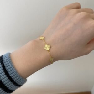 Trinity Clover – The 18K Gold-Plated Clover Bracelet - View 3