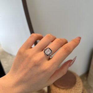 Lusso Nero - 925 Sterling Silver Emerald Cut Zirconia Ring - View 4