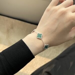 Silver Clover Essence: 925 Sterling Silver Luck Bracelet - Green - View 4